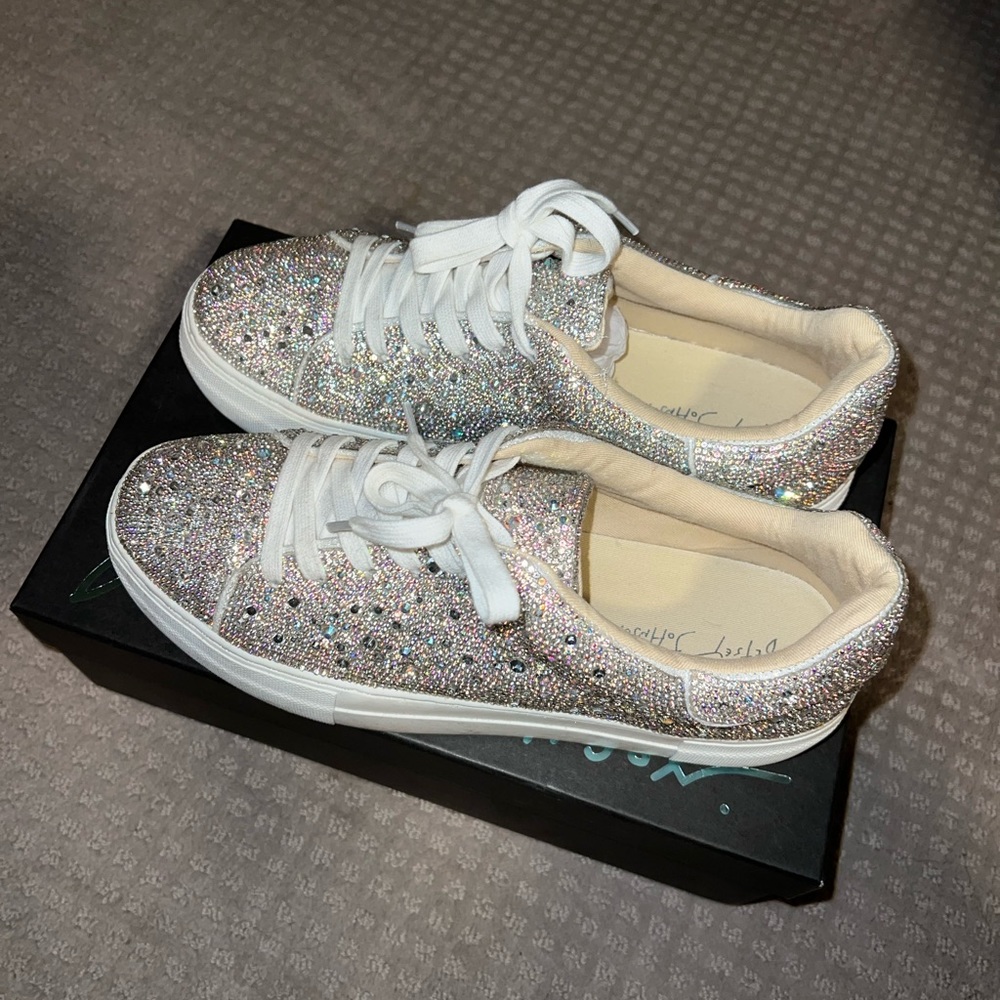 Johnson Women's Sidny Sneakers